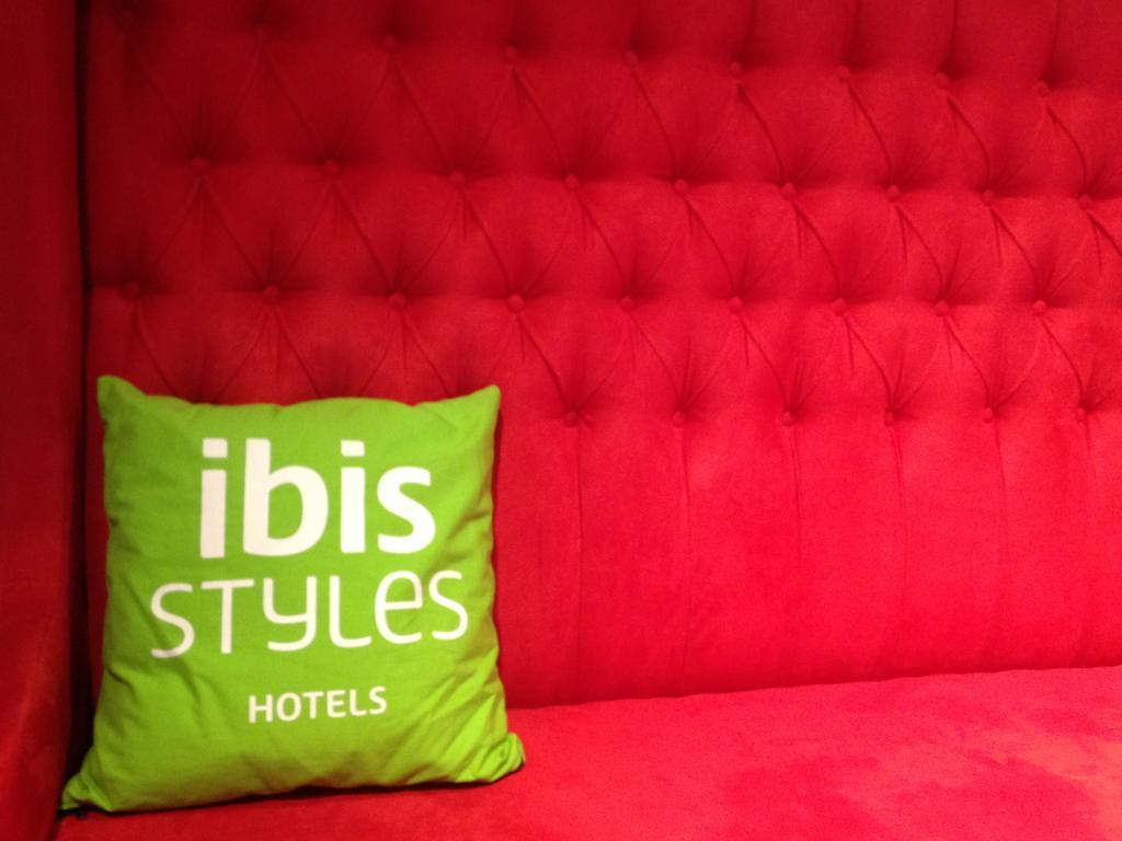 ホテル Ibis Styles Porto Alegre Centro -5 Minutos Da Rodoviaria E Do Moinhos De Vento エクステリア 写真